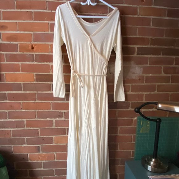 FLIP WRAP SIMPLICITY LONG DRESS- natural size medium - Picture 2 of 4